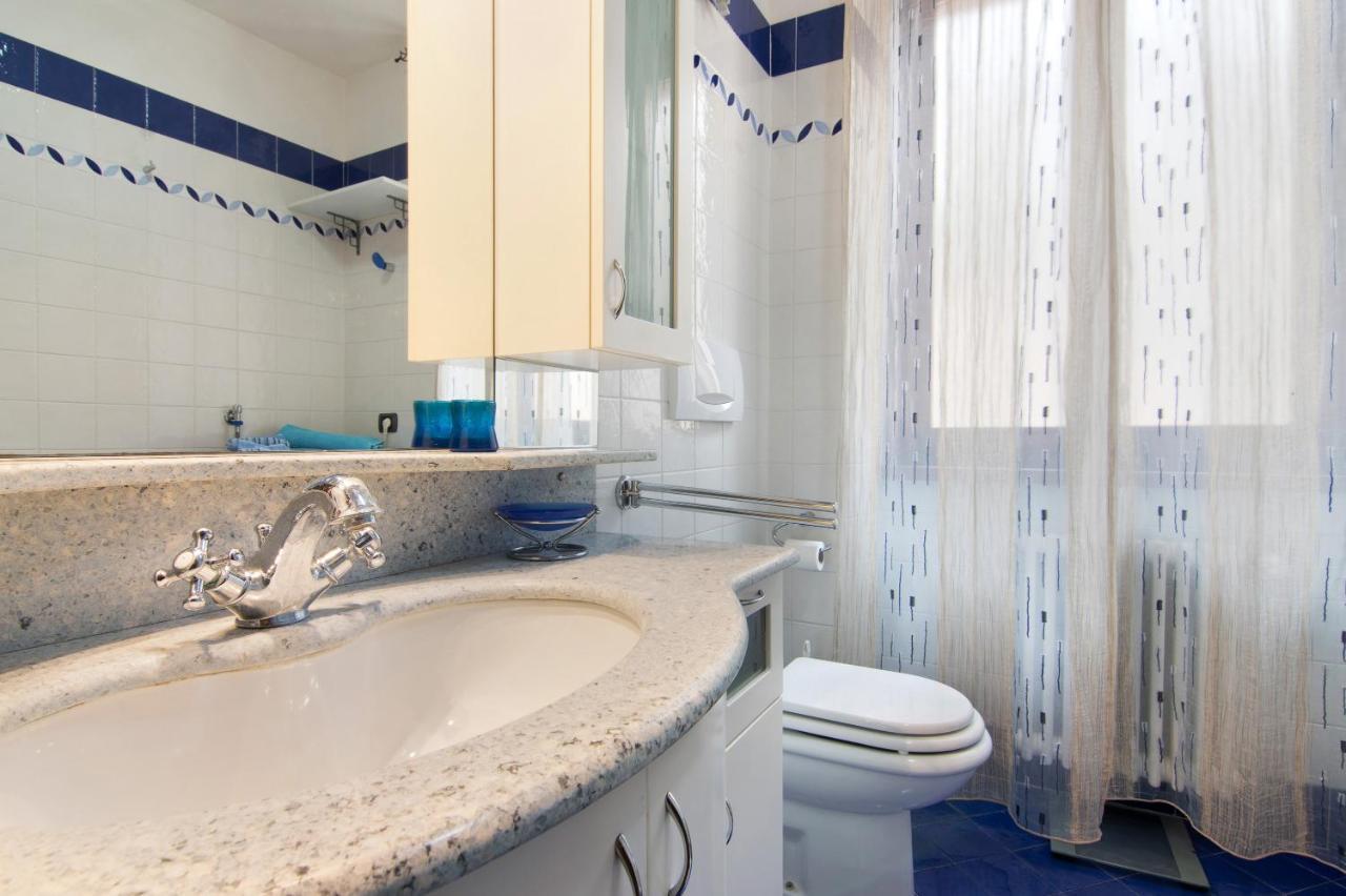 Apartamento La Mansarda Di Eros E Tiziana Lanzo dʼIntelvi Exterior foto