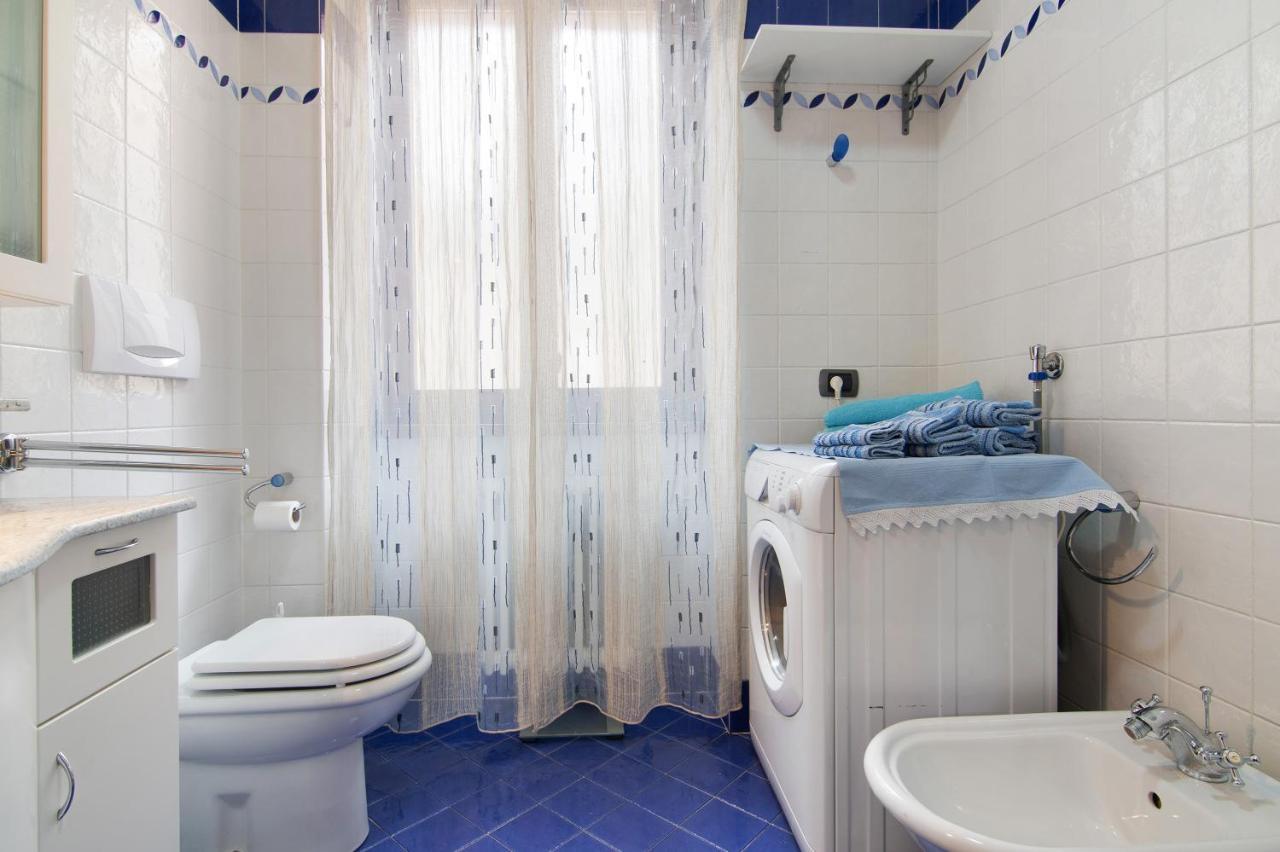 Apartamento La Mansarda Di Eros E Tiziana Lanzo dʼIntelvi Exterior foto
