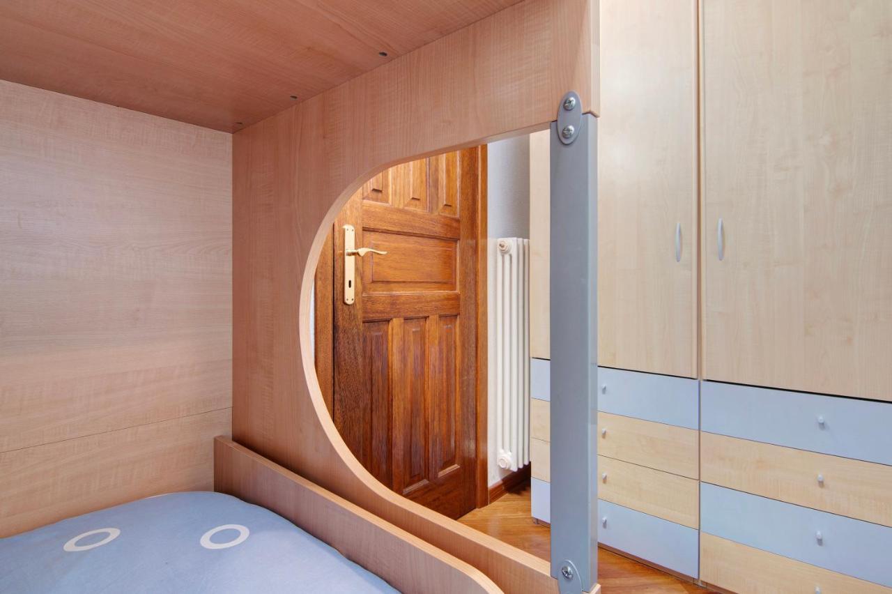 Apartamento La Mansarda Di Eros E Tiziana Lanzo dʼIntelvi Exterior foto